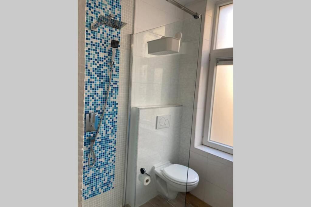 Magnifique Studio Au 2Eme Etage, A Proximite De La Gare Du Midi! Bryssel Exteriör bild
